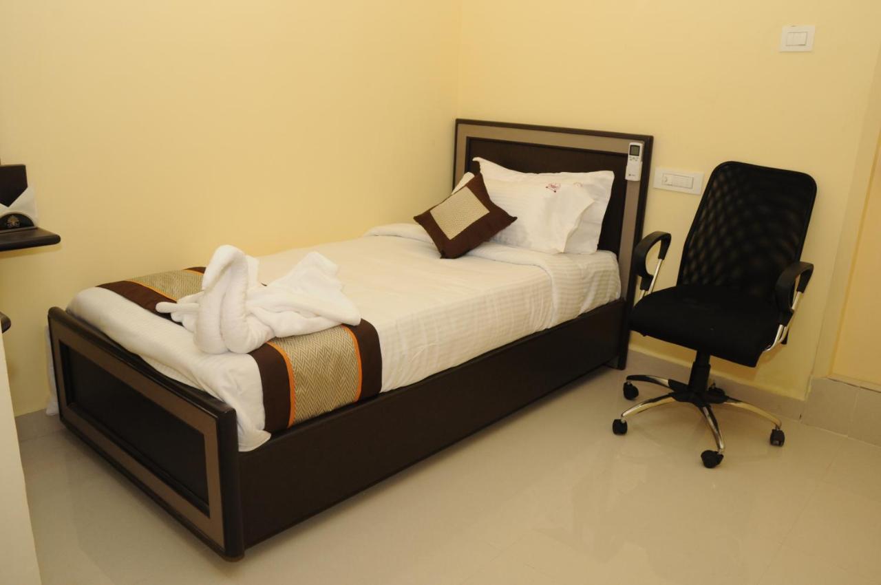 Saibala Transit Hotel Ченнаї Екстер'єр фото